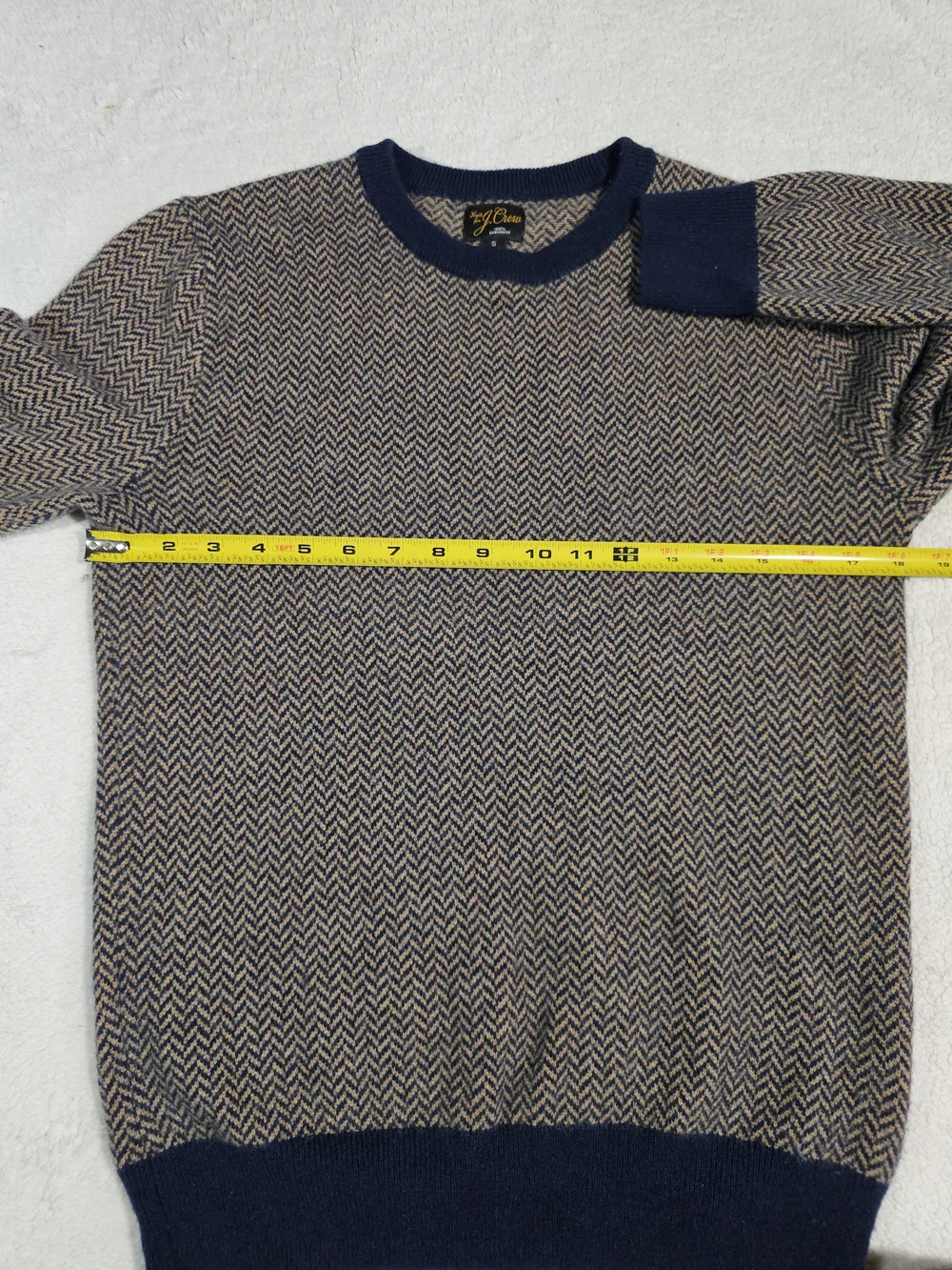 J Crew 100% Cashmere Herringbone Jacquard Crewneck Sweater in Tan & Blue Size S.
